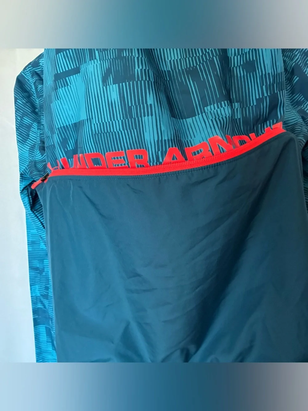 UNDER ARMOUR boys 1/4 zip pullover wind jacket - Picture 5 of 7